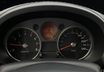 Подержанный автомобиль Nissan X-Trail 2008 года (23 фото)