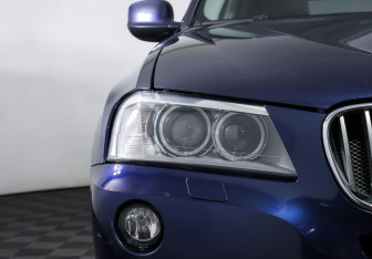 Подержанный автомобиль BMW X3 2012 года (23 фото)