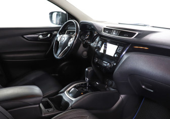 Подержанный автомобиль Nissan Qashqai 2014 года (9 фото)