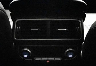 Подержанный автомобиль Audi Q7 2019 года (33 фото)