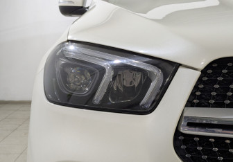 Подержанный автомобиль Mercedes-Benz GLE 2019 года (11 фото)