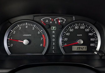 Подержанный автомобиль Suzuki Jimny 2011 года (16 фото)