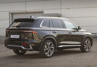 Подержанный автомобиль Geely Monjaro 2024 года (6 фото)