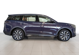Новый Hongqi HS7 2025 (4 фото)