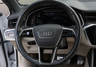 Подержанный автомобиль Audi A6 Sedan 2020 года (15 фото)