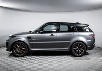 Подержанный автомобиль Land Rover Range Rover Sport 2018 года (8 фото)