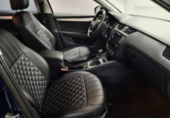 Подержанный автомобиль Skoda Octavia Liftback 2014 года (10 фото)