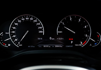 Подержанный автомобиль BMW X3 2021 года (11 фото)