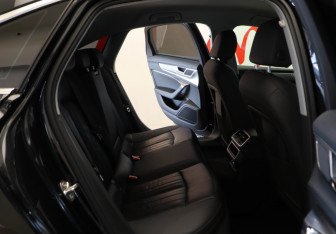 Подержанный автомобиль Audi A6 Sedan 2019 года (20 фото)