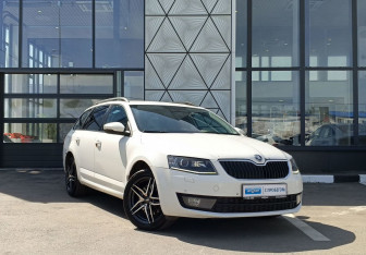 Подержанный автомобиль Skoda Octavia Wagon 2013 года (3 фото)
