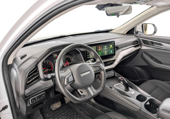 Подержанный автомобиль Haval F7x 2023 года (16 фото)