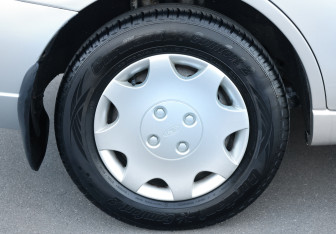 Подержанный автомобиль Ford Focus Sedan 2004 года (16 фото)