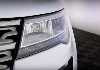 Подержанный автомобиль Ford Explorer 2018 года (17 фото)