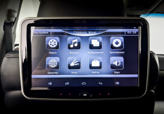 Подержанный автомобиль Toyota Land Cruiser Suv 2017 года (27 фото)