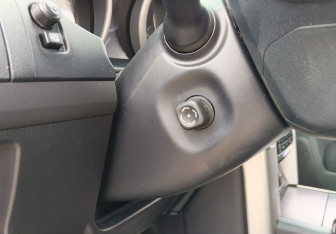 Подержанный автомобиль Toyota Land Cruiser Prado 2012 года (13 фото)