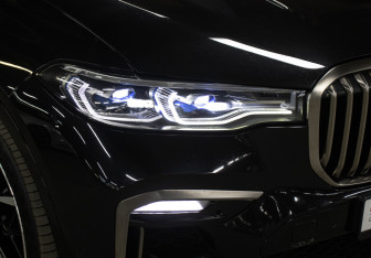 Подержанный автомобиль BMW X7 2019 года (30 фото)