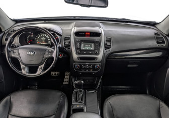 Подержанный автомобиль Kia Sorento 2019 года (14 фото)