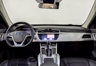 Подержанный автомобиль Geely Atlas 2020 года (13 фото)