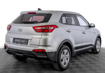 Подержанный автомобиль Hyundai Creta 2018 года (8 фото)