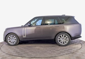 Подержанный автомобиль Land Rover Range Rover 2023 года (8 фото)