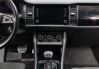 Подержанный автомобиль Skoda Kodiaq 2019 года (15 фото)