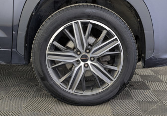 Подержанный автомобиль Exeed LX 2022 года (11 фото)