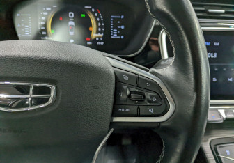Подержанный автомобиль Geely Atlas Pro 2023 года (28 фото)