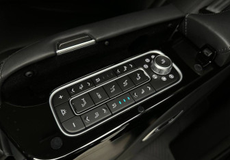 Подержанный автомобиль Wey 80 2025 года (21 фото)