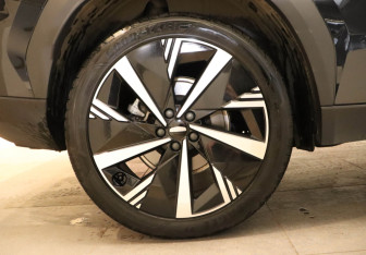 Подержанный автомобиль Geely Atlas 2024 года (27 фото)