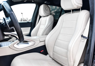 Подержанный автомобиль Mercedes-Benz GLE 2020 года (54 фото)