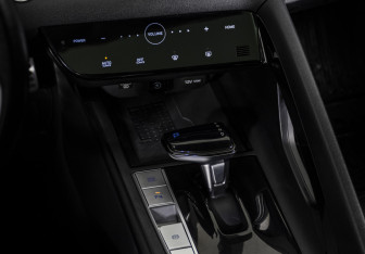 Подержанный автомобиль Hyundai Elantra Sedan 2021 года (13 фото)