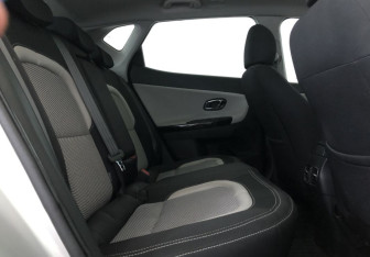 Подержанный автомобиль Kia Ceed Hatchback 2012 года (9 фото)