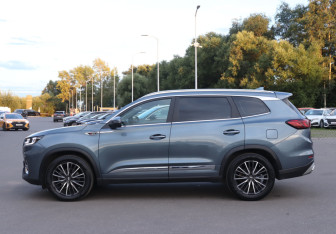 Подержанный автомобиль Chery Tiggo 8 Pro 2021 года (7 фото)