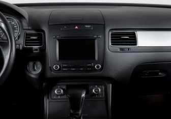 Подержанный автомобиль Volkswagen Touareg 2013 года (13 фото)