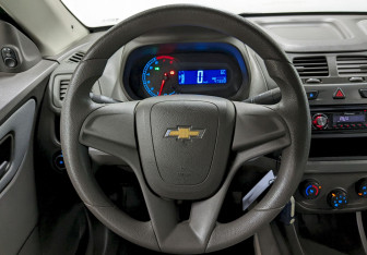 Подержанный автомобиль Chevrolet Cobalt Sedan 2012 года (23 фото)