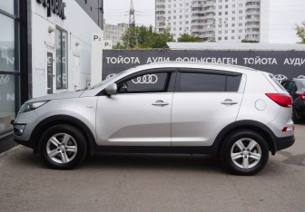 Подержанный автомобиль Kia Sportage 2015 года (8 фото)