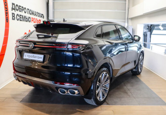 Подержанный автомобиль Changan UNI-K 2023 года (4 фото)