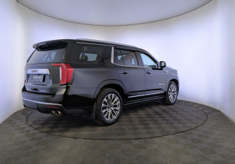 Подержанный автомобиль GMC Yukon 2024 года (5 фото)