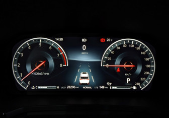 Подержанный автомобиль Changan CS95 2024 года (19 фото)