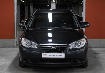 Подержанный автомобиль Hyundai Elantra Sedan 2008 года (2 фото)