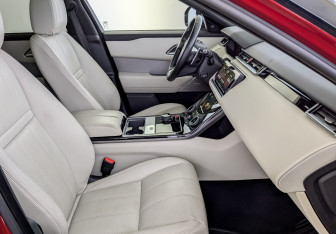 Подержанный автомобиль Land Rover Range Rover Velar 2018 года (25 фото)
