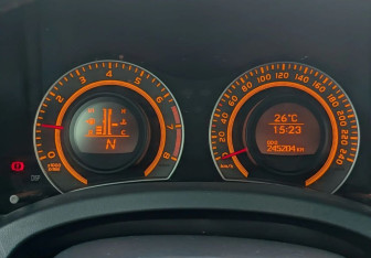 Подержанный автомобиль Toyota Auris Hatchback 2008 года (14 фото)