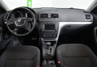 Подержанный автомобиль Skoda Yeti 2011 года (9 фото)