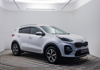 Подержанный автомобиль Kia Sportage 2020 года (3 фото)