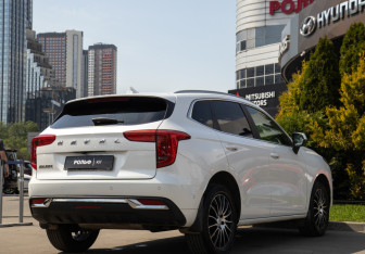Подержанный автомобиль Haval Jolion 2023 года (4 фото)