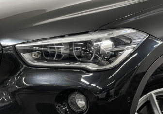 Подержанный автомобиль BMW X1 2017 года (8 фото)