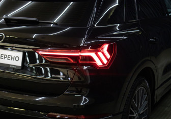 Подержанный автомобиль Audi Q3 2020 года (24 фото)