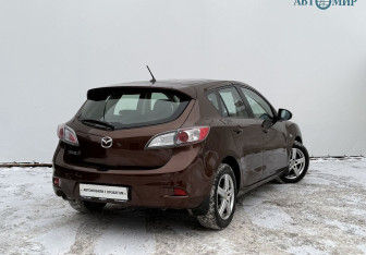 Подержанный автомобиль Mazda 3 Hatchback 2013 года (5 фото)