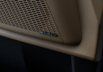 Подержанный автомобиль Kia Carnival 2021 года (25 фото)