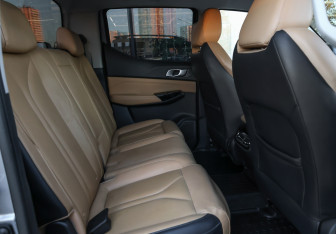 Подержанный автомобиль Changan Hunter Plus 2023 года (12 фото)